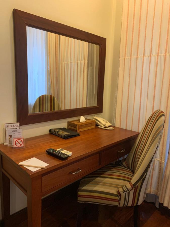 Athena Hotel Pakse Exterior foto