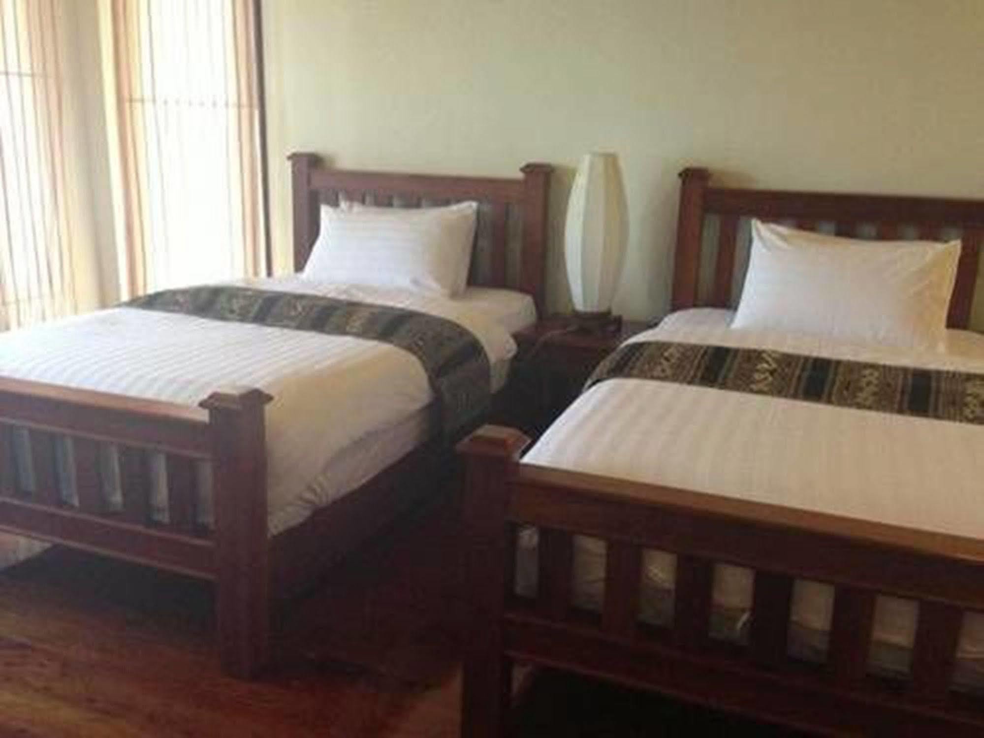 Athena Hotel Pakse Exterior foto