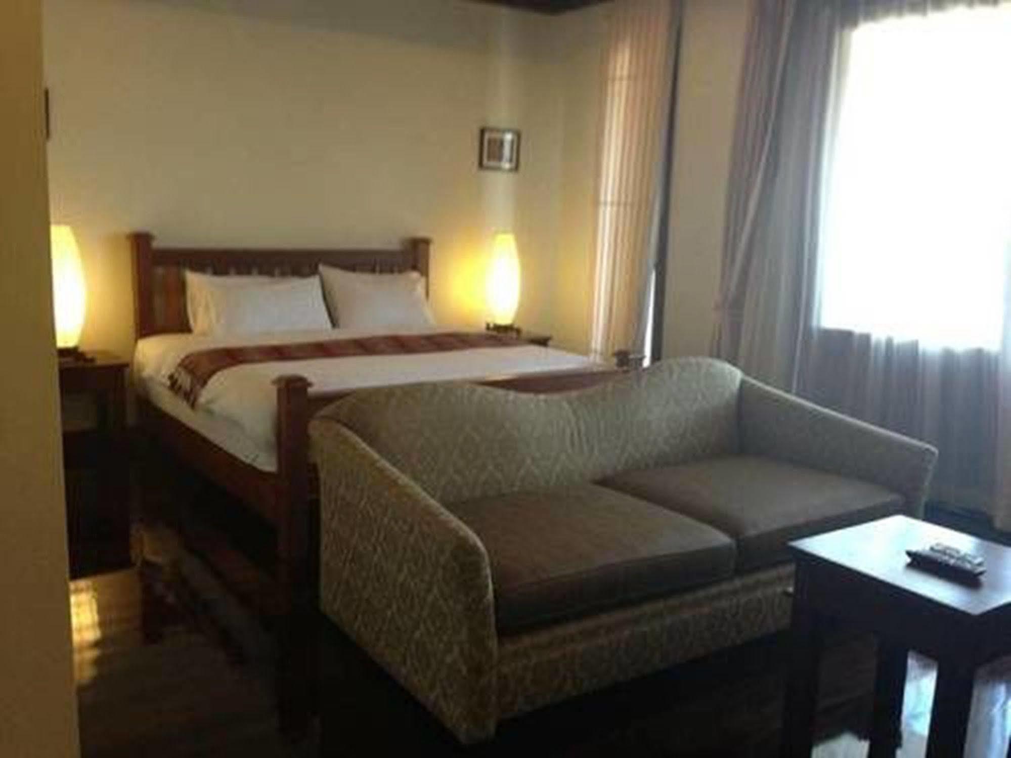 Athena Hotel Pakse Exterior foto